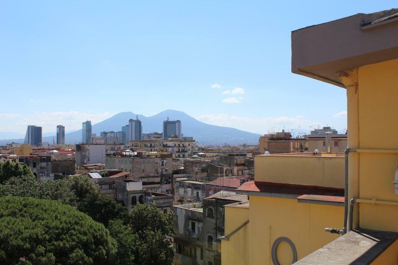 L'Occhio Sul Vesuvio Appartamento Con Terrazza Privata E Casa Vacanza Senza Terrazza Privata Naples Luaran gambar